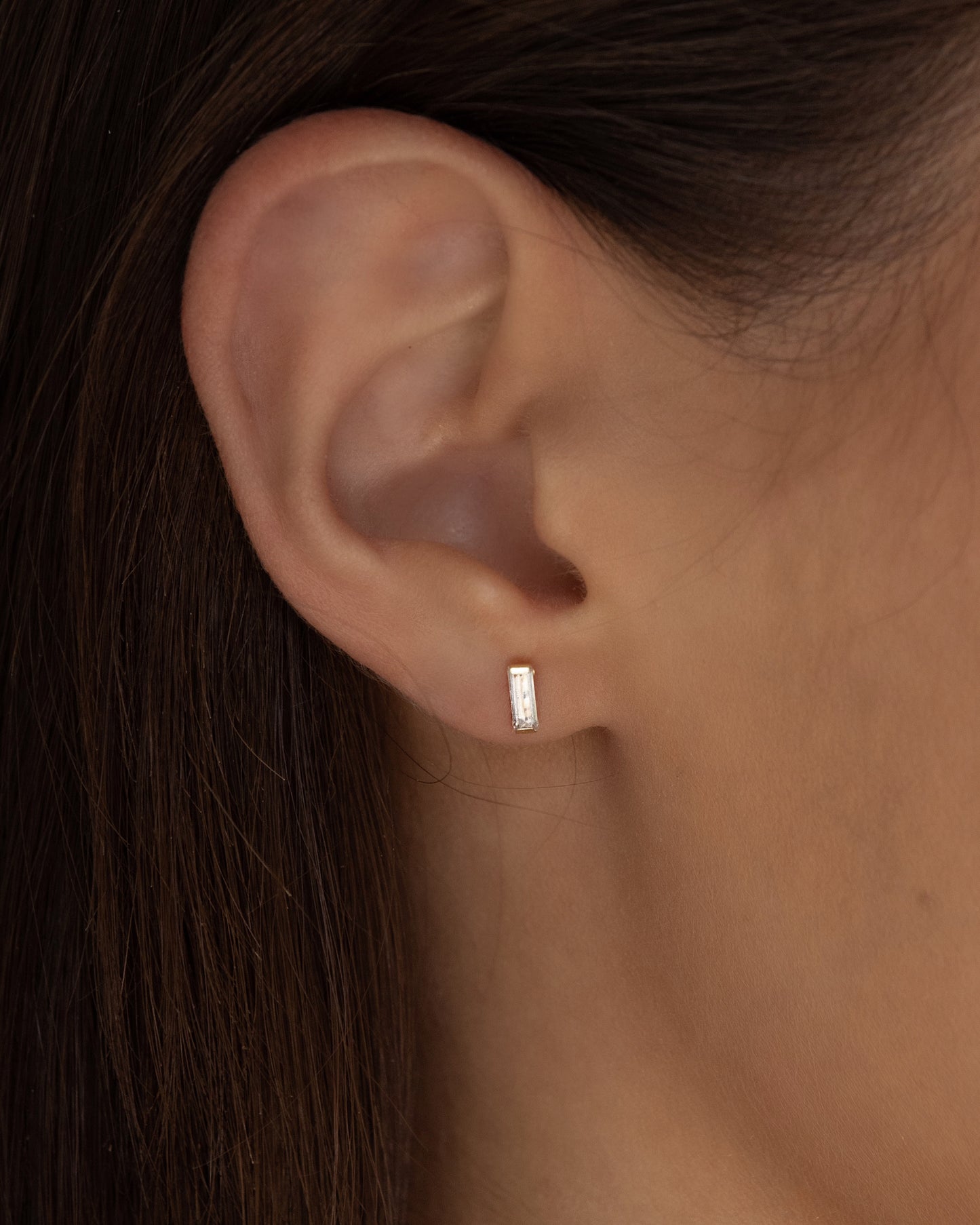 14K Baguette Stud