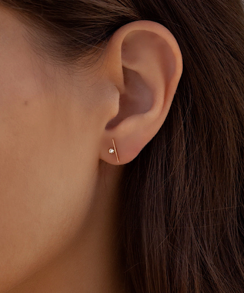 14K Diamond Line Stud