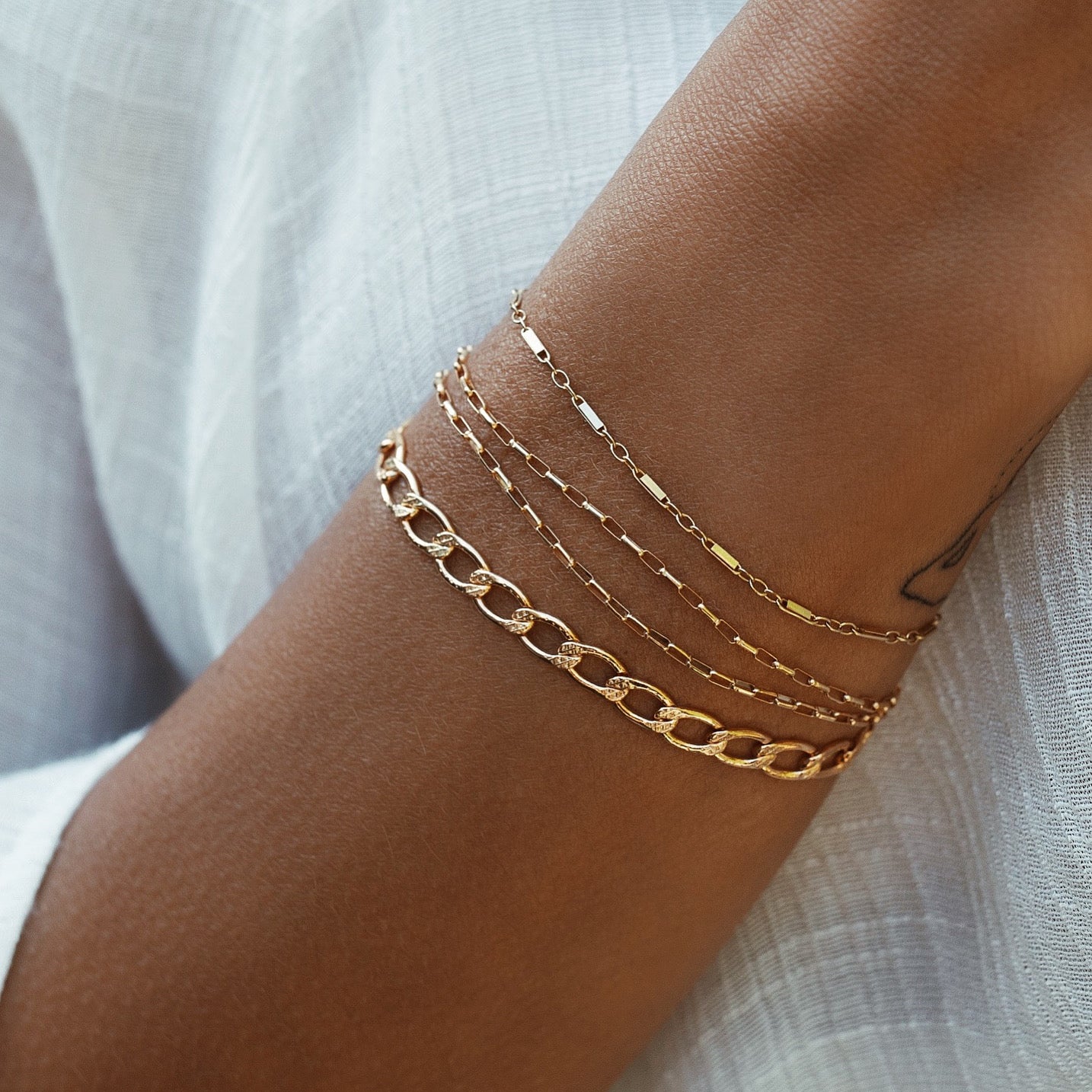 Dainty Bar Bracelet