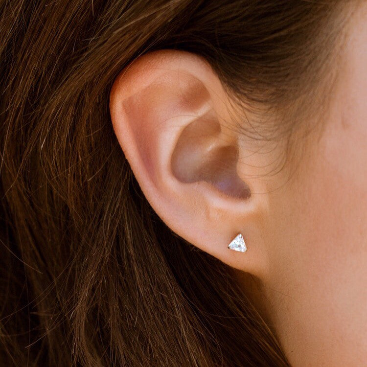 Share 264+ triangle stud earrings latest