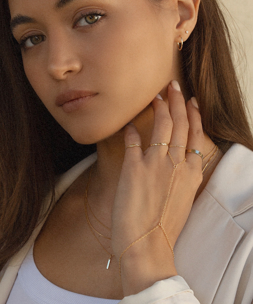 Minimal Hand Chain