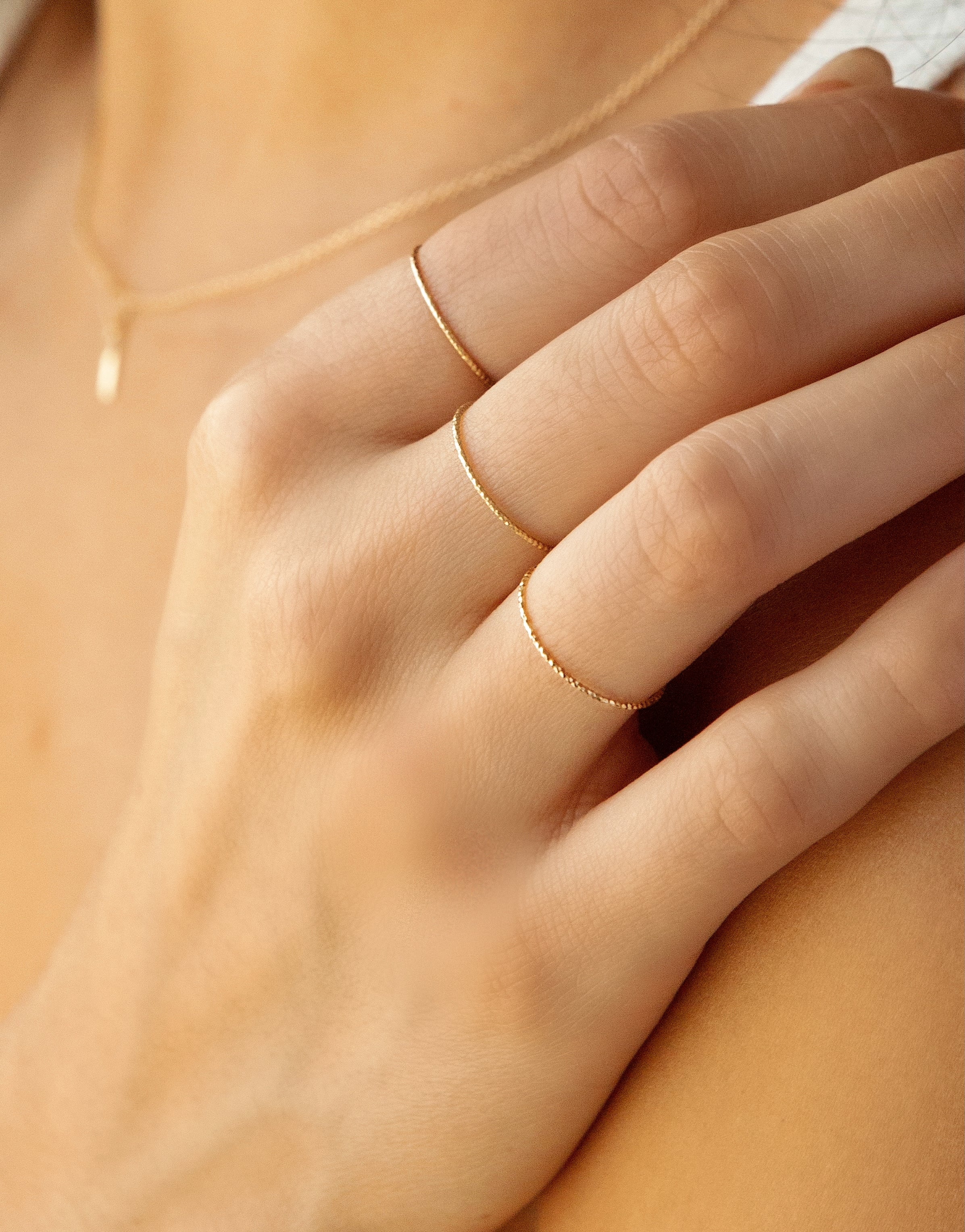 14K Gold Thin Textured Ring | Musemond
